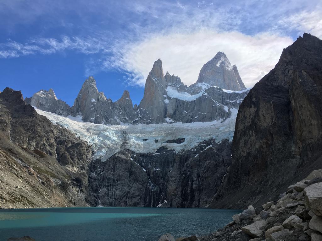 Хостел Lo De Trivi Эль-Чальтен Экстерьер фото